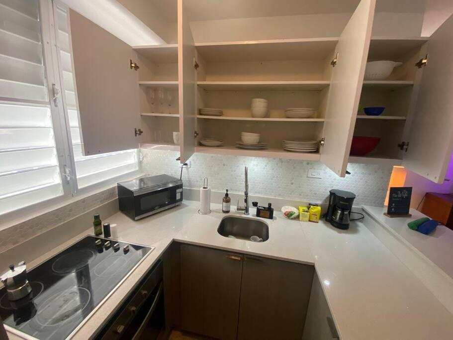 San Juan Beach Gem With Private Patio! Buitenkant foto
